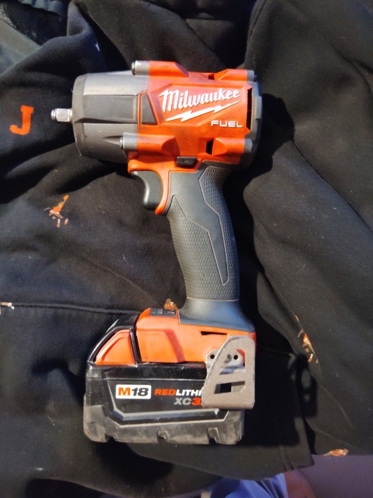 Milwaukee M18 FUEL GEN-3 18V 3/8 in. Compact Impact Wrench with Friction Ring (Tool Only)
