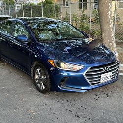 2018 Hyundai Elantra SEL  Sedan 4D