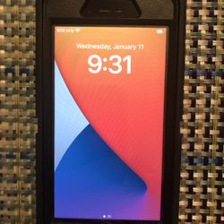 Apple iPhone 8 64GB Unlocked For Any Carrier Like New With Otter Box!