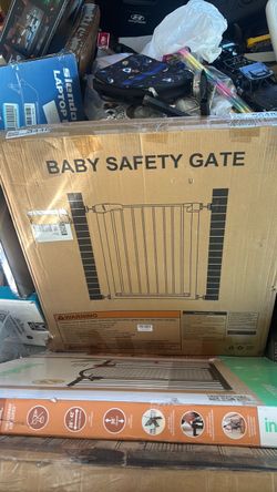 Baby Safety Gate in Box