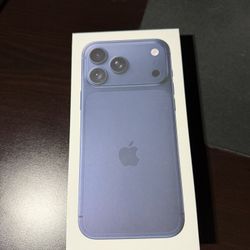 Iphone 17 Pro Max 256gb Blue - UNLOCKED