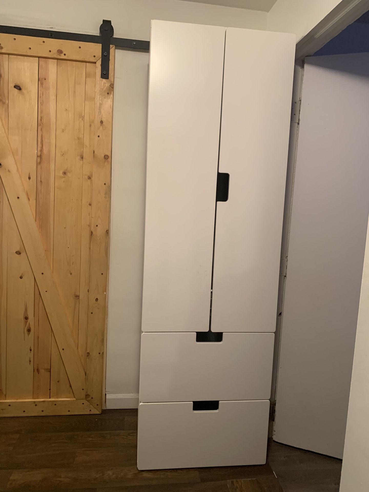 Ikea dresser (white)