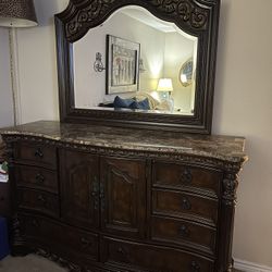 Dresser and Nightstand 