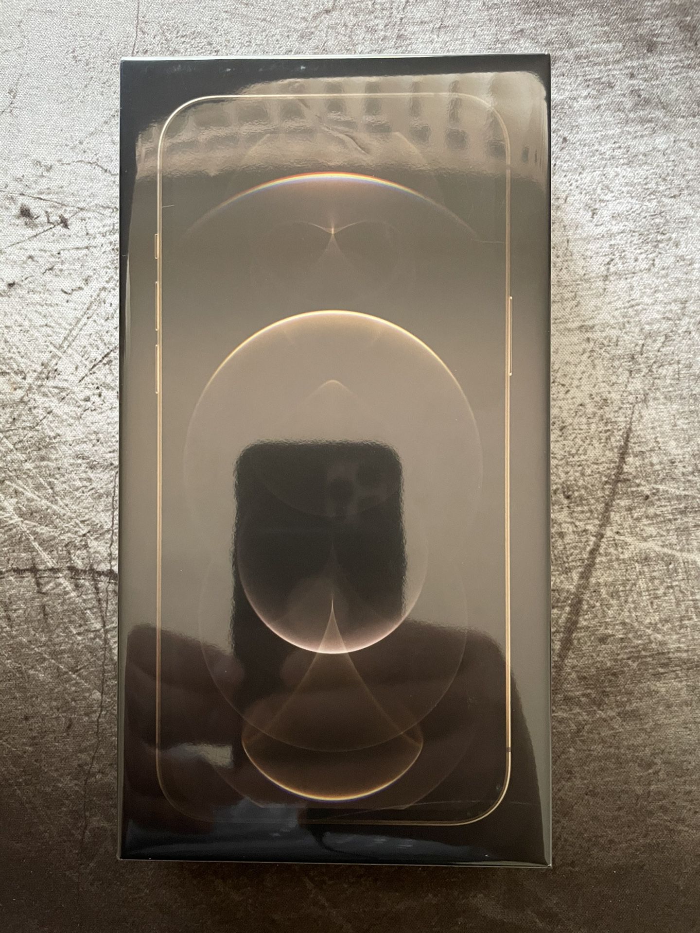 Apple iPhone 12 Black Unlocked For Any Sim Card I Can Meet You Anytime for  Sale in Hayward, CA - OfferUp