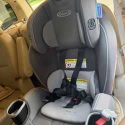 Rear/Forward Child Seat