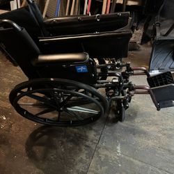 Invacare  Walker 4 Wheel Padded Seat $45 Footed Cane $15. Knee Walker New Cond $65 