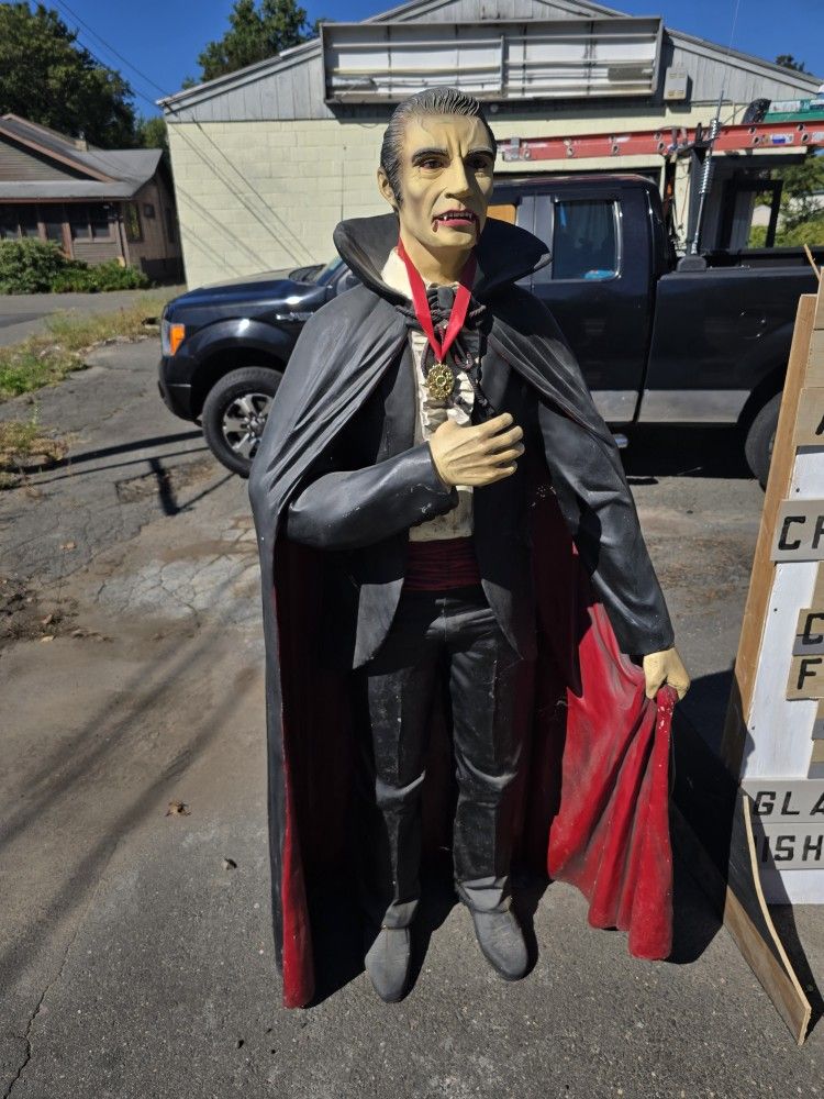 Vtg 6ft Dracula!!!