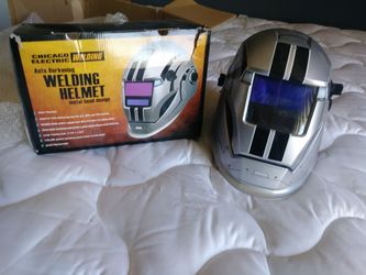 Welding helmet