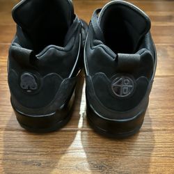 Spike Lees Black Jordans 10.5 