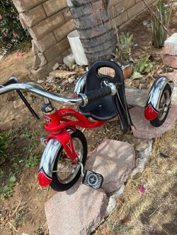 SCHWINN TRICYCLE