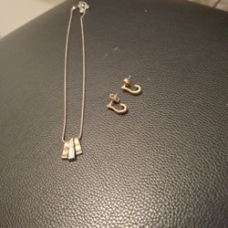 Minimalist Bar Pendant Necklace