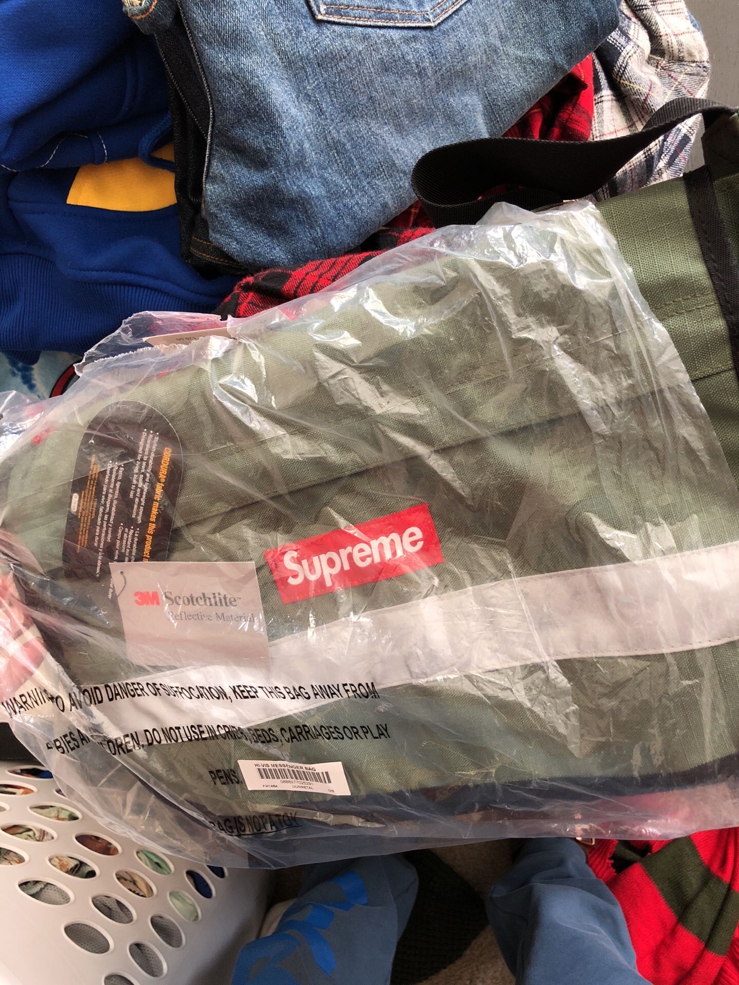 BAPE fanny pack, Supreme side bag, anti social social club T size