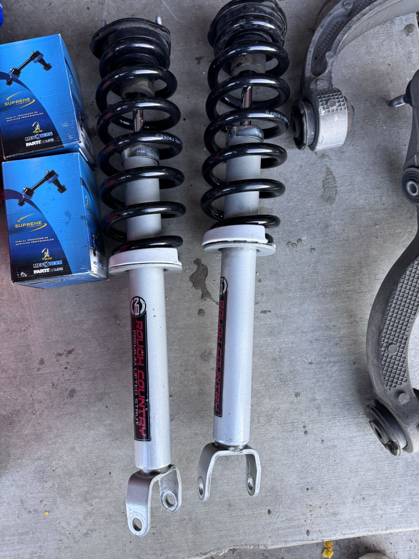 N3 RC Loaded Strut for Ram 1500 19-25