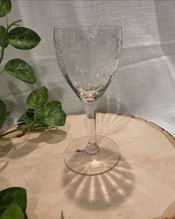 VINTAGE WATER/WINE GOBLET