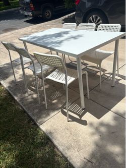 Table and 6 chairs