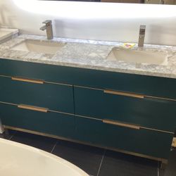 60” Double Sink Bathroom vanity Solid Wood Quartz Top Ready For Pick Up 
