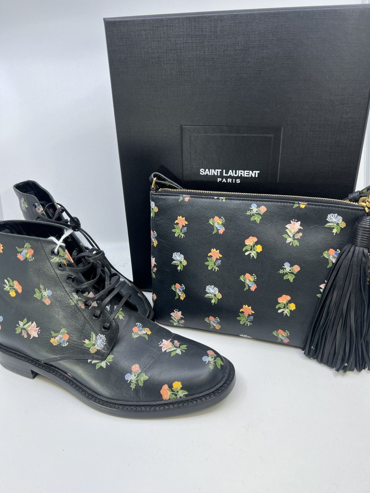 Saint Laurent Leather Boots(5.5) and Bag