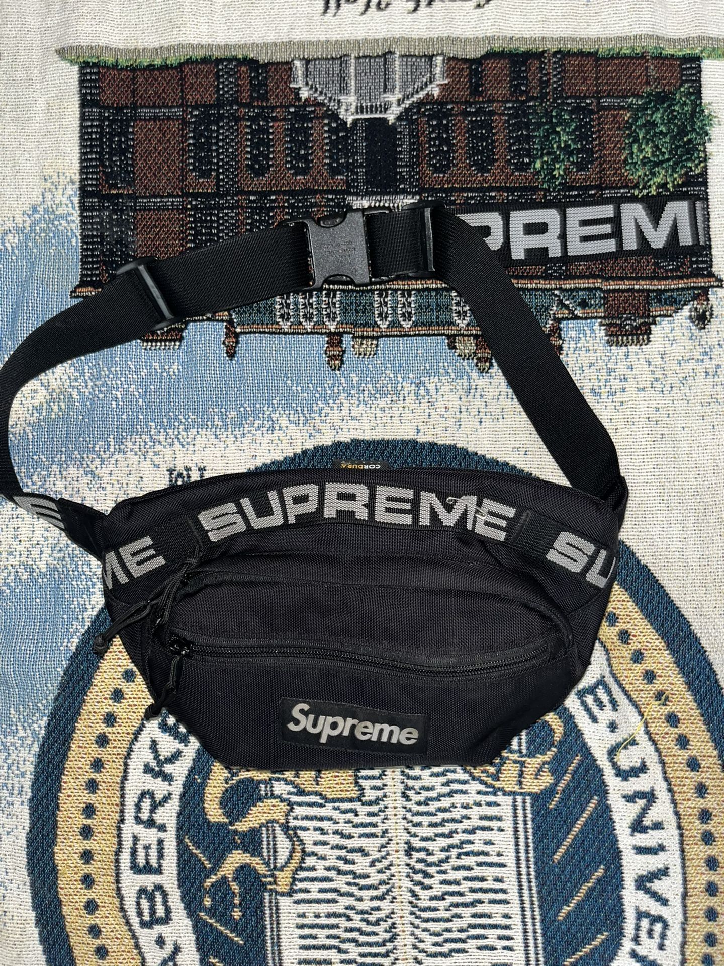 Supreme Fanny Pack 