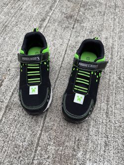 Minecraft Boys Light-Up Sneakers Size 1 - Black/Neon Green, Hook & Loop Strap