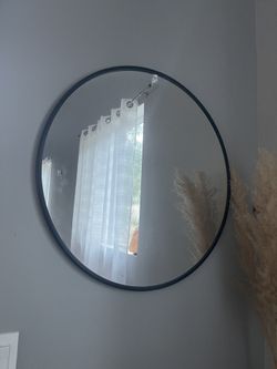 Round Mirror