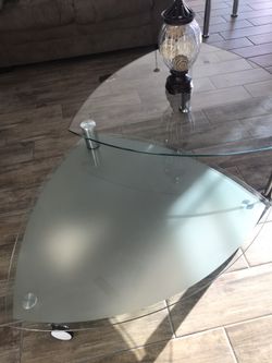 3 pc coffee table set