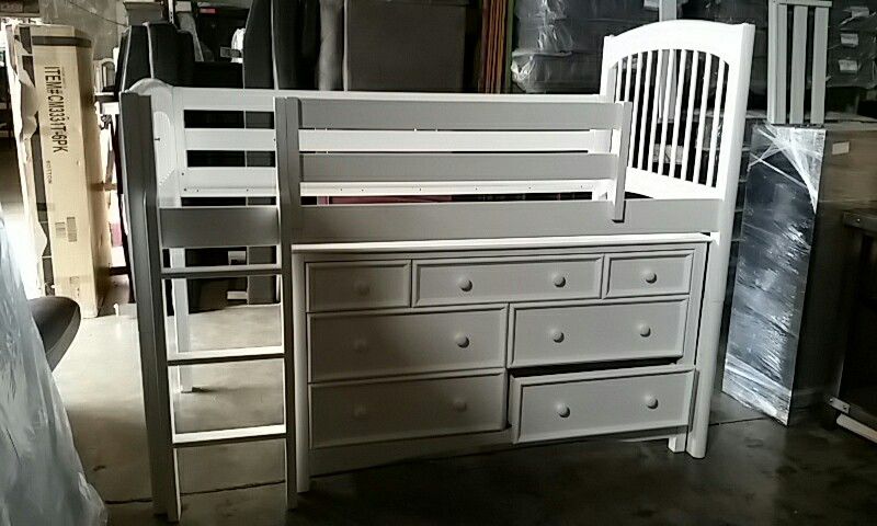 TWIN BUNKBED with DRESSER