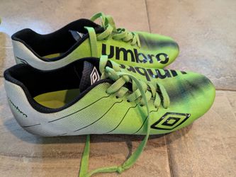 Mens soccer cleats