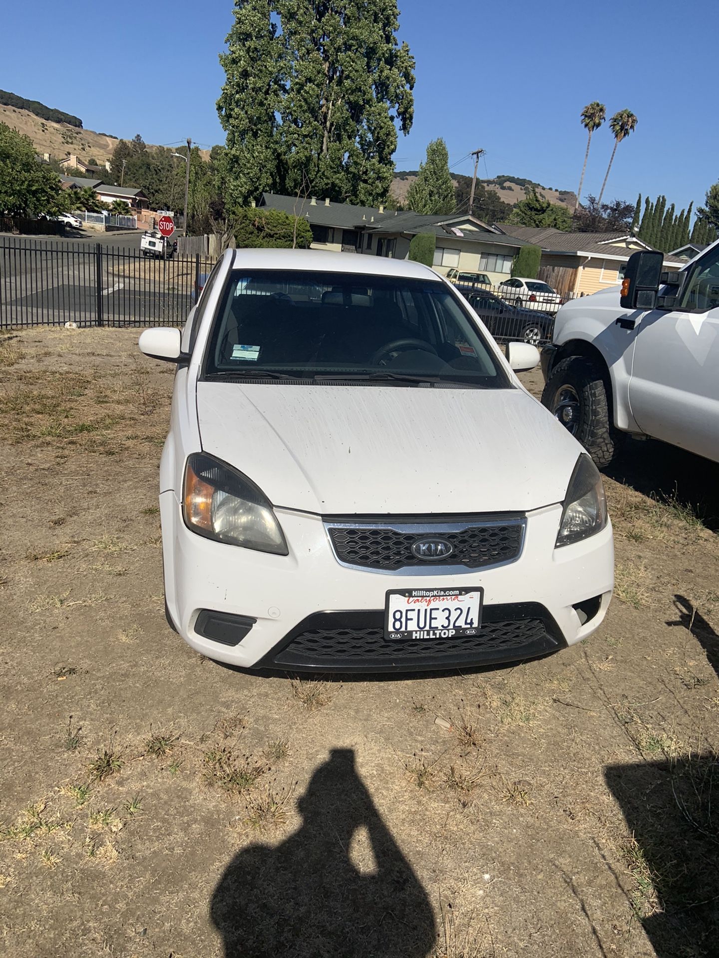 Kia Rio 2011, salvaged, damaged rear, 122,260 miles, no engine problems , runs great, no check engine,
