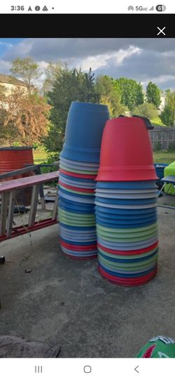 Planting pots