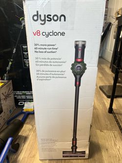 Dyson V8 Cyclone Cordless Pet Stick Vacuum Cleaner (Convertible to Handheld)