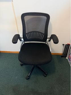 Office Chair – Adjustable Height