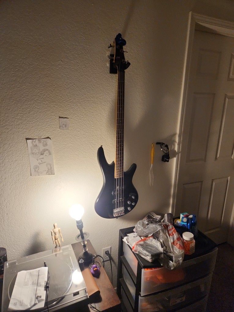 Bass Guitar Ibanez