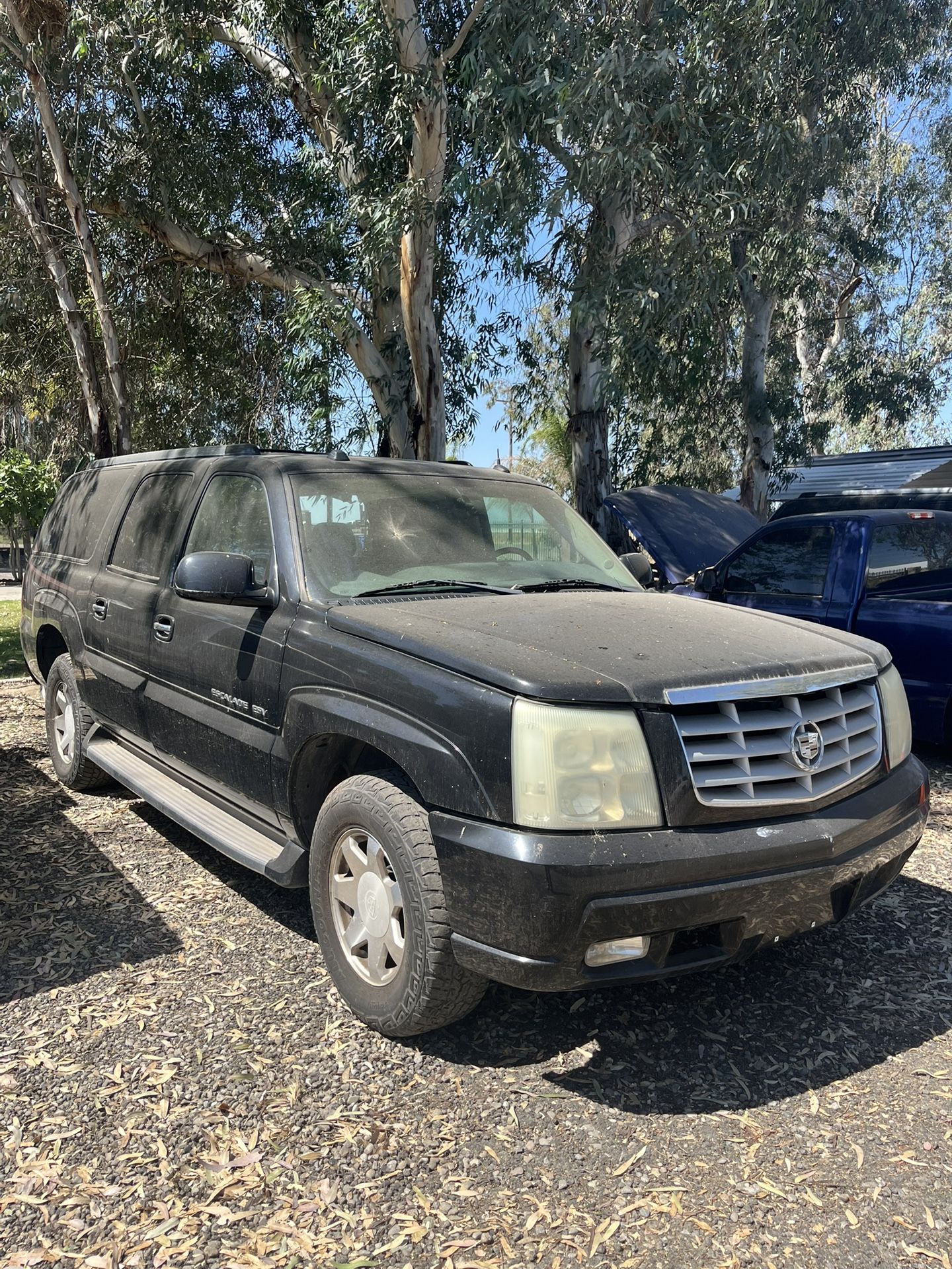 04 Escalade Part Out