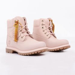 (Size 6) Women's Timberland Boots