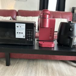 Appliance Bundle!! All 3 (Microwave, Keurig & Air Fryer! )