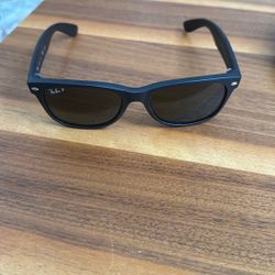 Ray-Ban Wayfarer Classic Sunglasses 