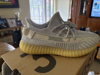 Adidas Yeezy Boost 350 V2 – Size 7.5 Women’s