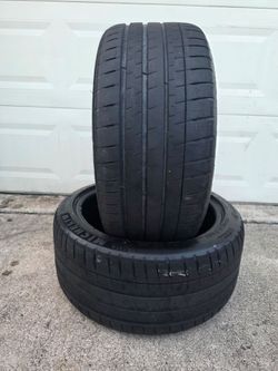 275/40ZR19 Michelin Pilot Sport 4 S tires