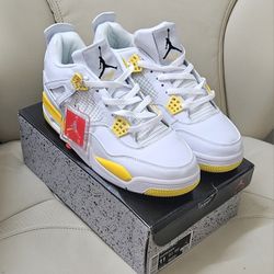Jordan 4 Retro 