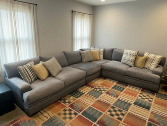 Cindy Crawford Grey Chenille 4-Piece L-Shaped Modular Sectional - Like New - Raleigh, NC