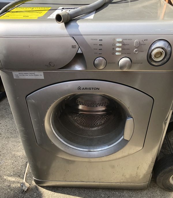 Ariston front loader washer & Dryer stackable Set for Sale in Columbus