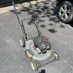 Craftsman 140cc Push Lawn Mower. 