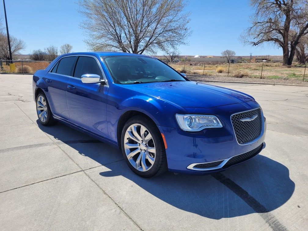 2018 Chrysler 300