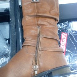 Woman's Leather Boots For Sale 
