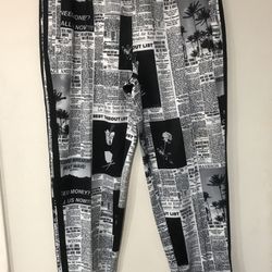 Forever 21 men’s newspaper print joggers size large