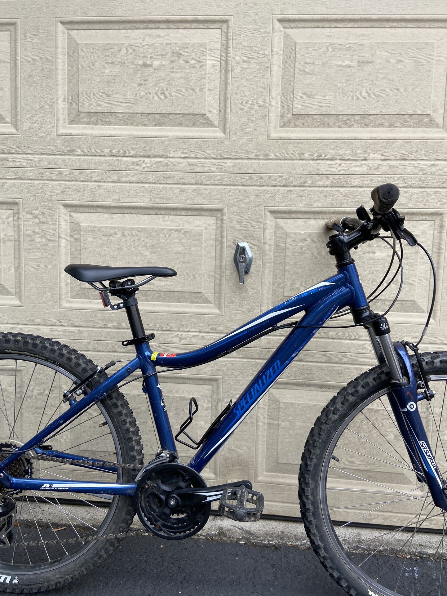 Specialized Myka – 21 Speed Aluminum Hardtail Mountain Bike