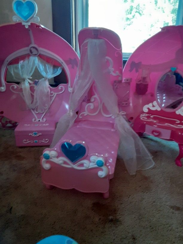 Princess Cinderella Carriage Doll Bedroom.