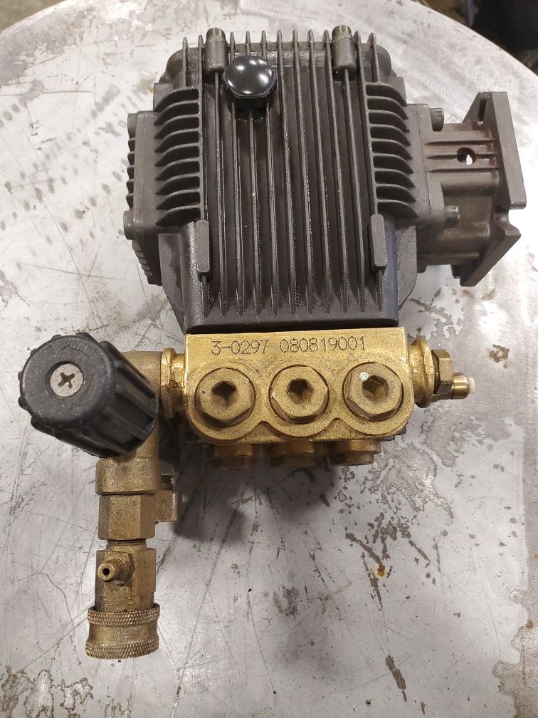 Mi-T-M pressure washer Pump 3/4" horizontal drive pump 2.5 GPM and 3,000psi