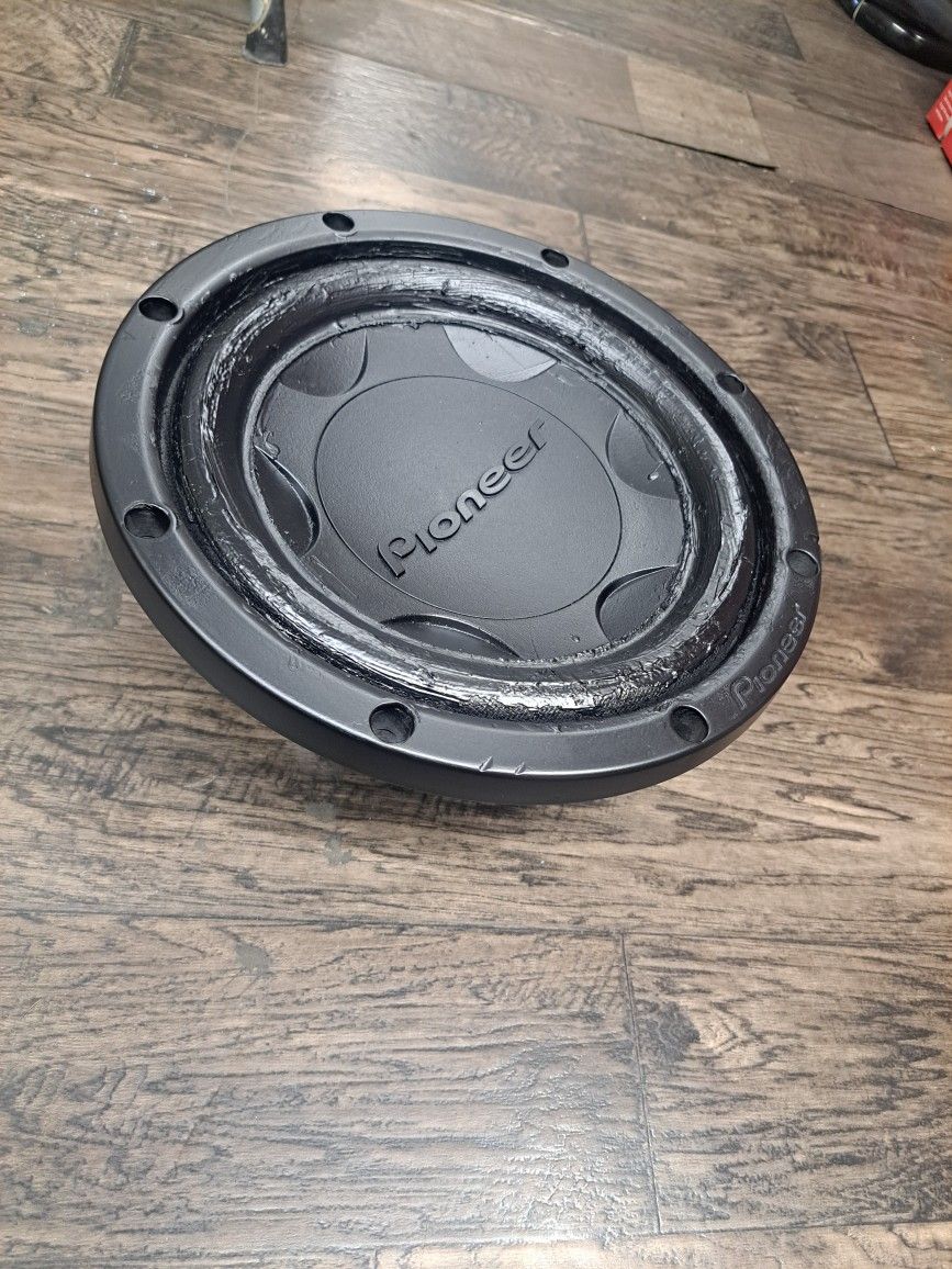 Pionner 12" 1000 Watt Subwoofer Car Audio Amplifier Speaker Great Condition Asking $60