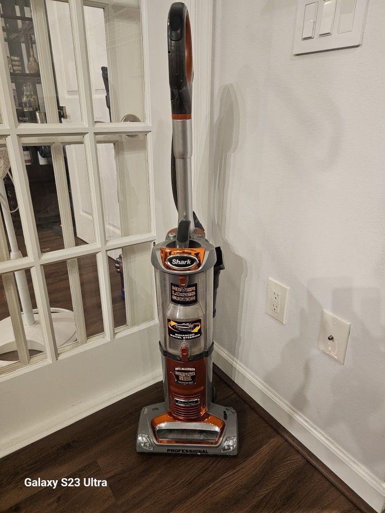 Vacuum Cleaner